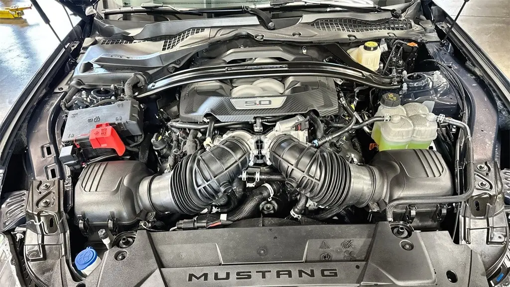 2025 Ford Mustang Dark Horse