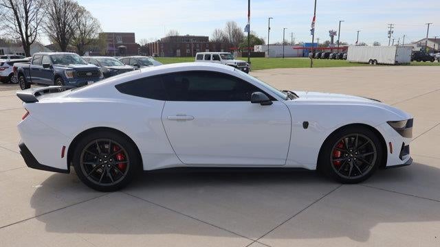 2025 Ford Mustang Dark Horse