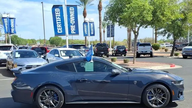 2025 Ford Mustang Dark Horse