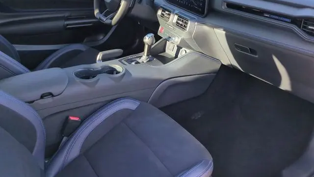 2025 Ford Mustang Dark Horse