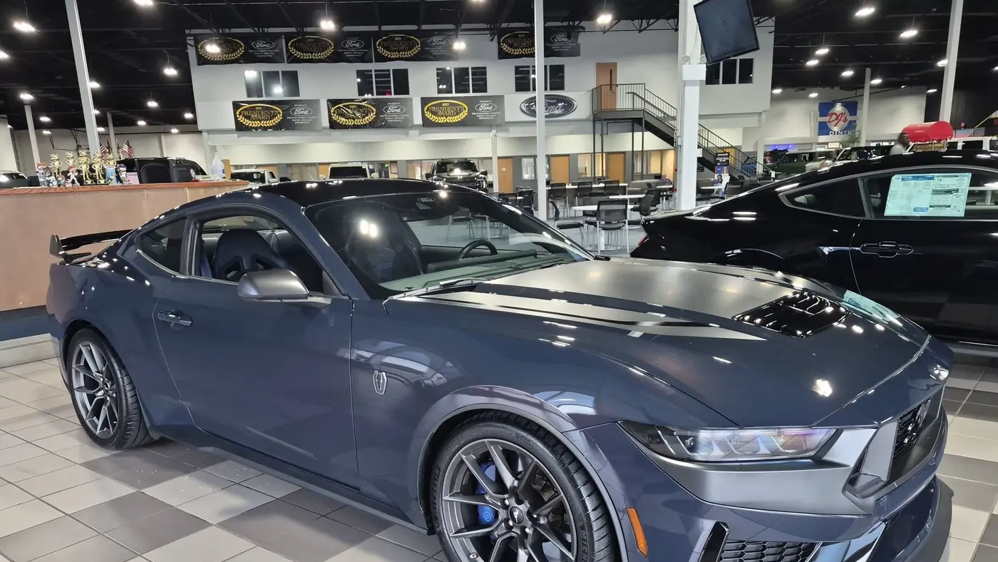 2024 Ford Mustang Dark Horse