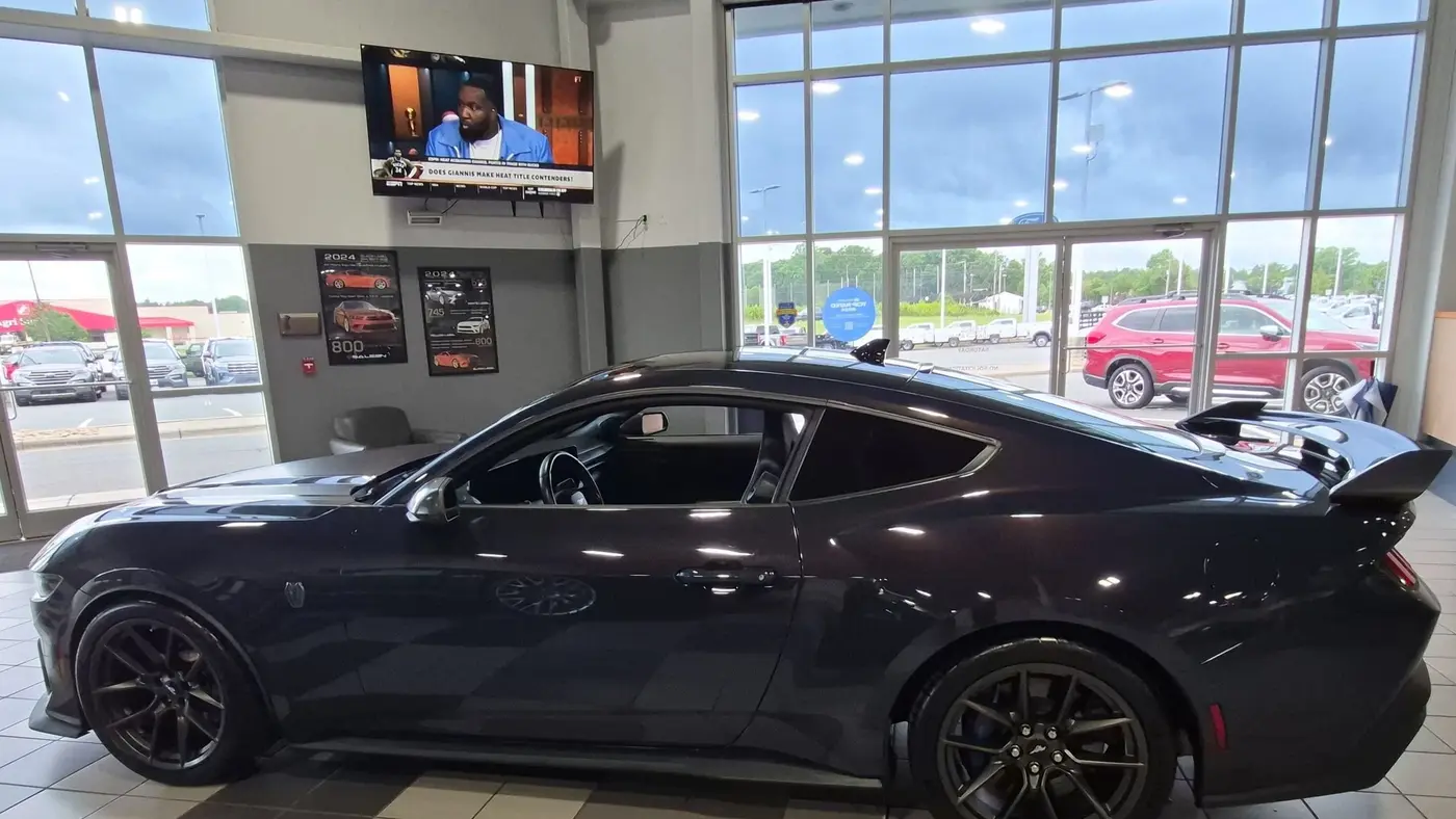 2024 Ford Mustang Dark Horse