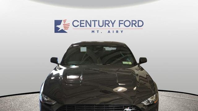 2022 Ford Mustang EcoBoost
