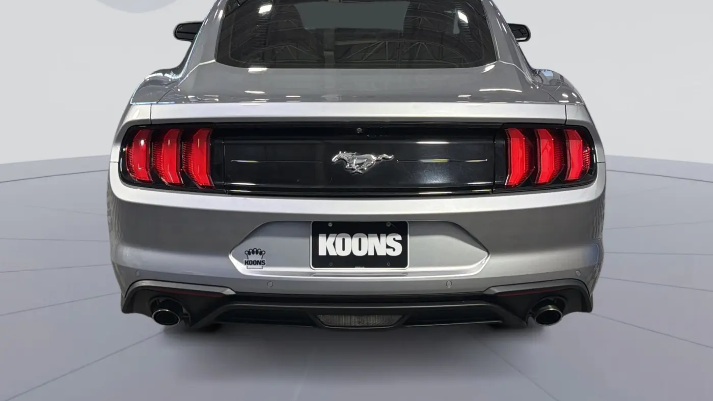 2022 Ford Mustang EcoBoost