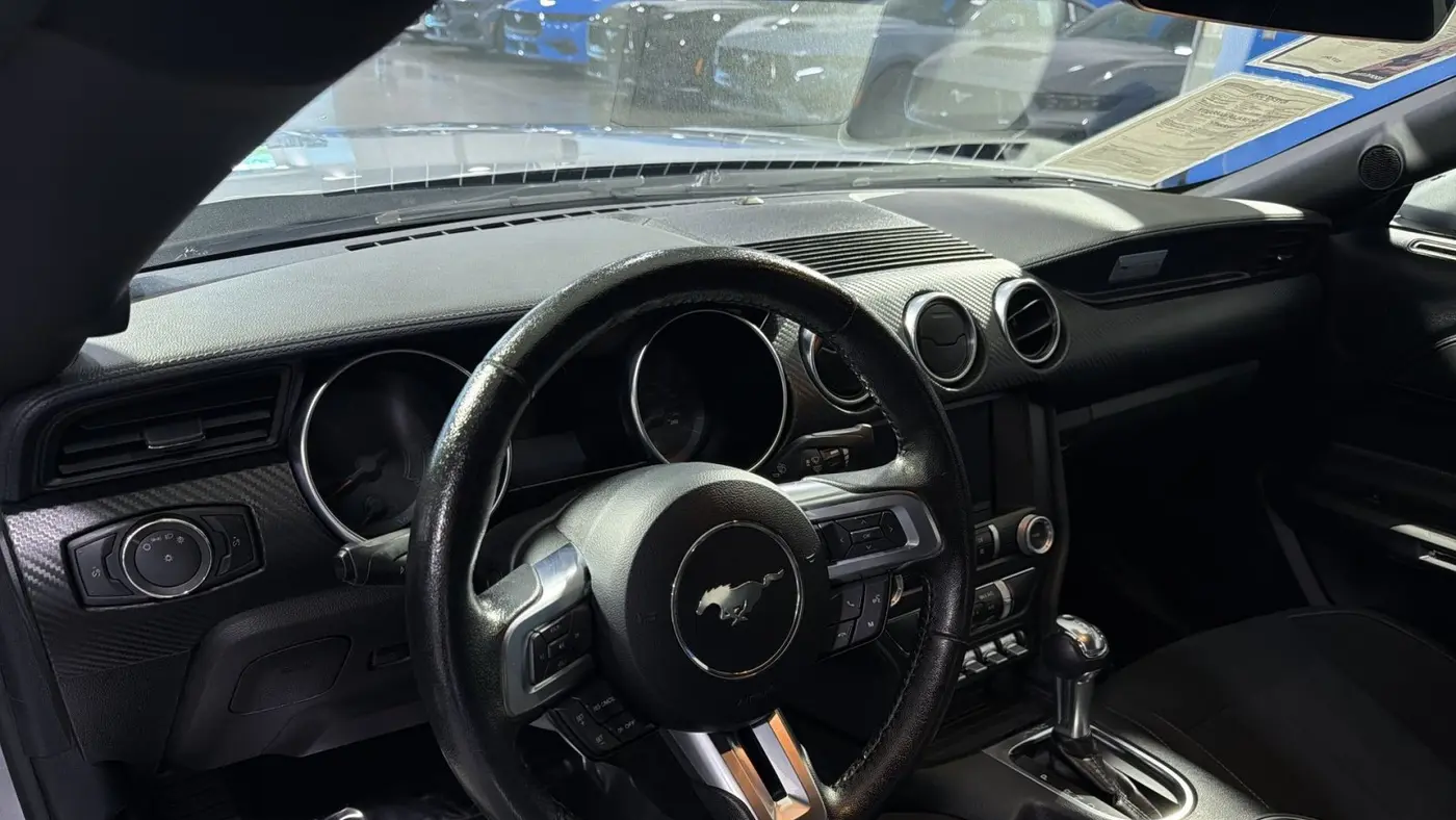 2022 Ford Mustang EcoBoost