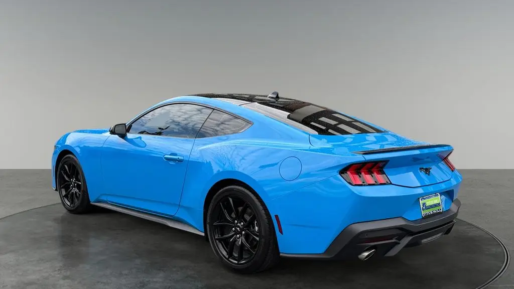 2025 Ford Mustang EcoBoost