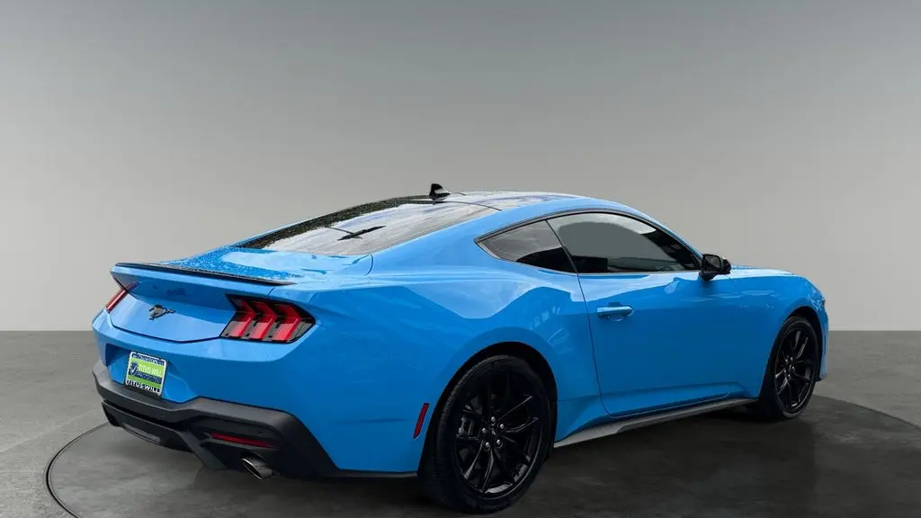 2025 Ford Mustang EcoBoost