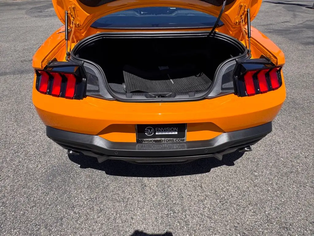 2026 Ford Mustang - $45,401