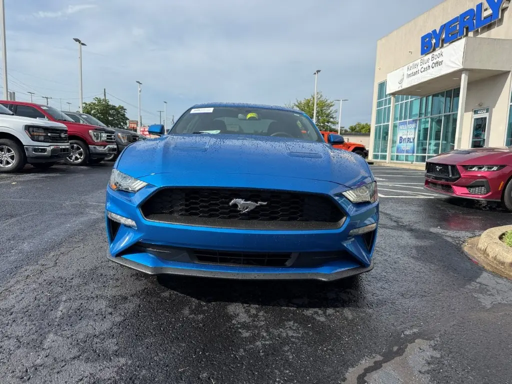 2019 Ford Mustang - $22,996