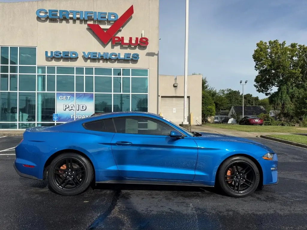 2019 Ford Mustang - $22,996