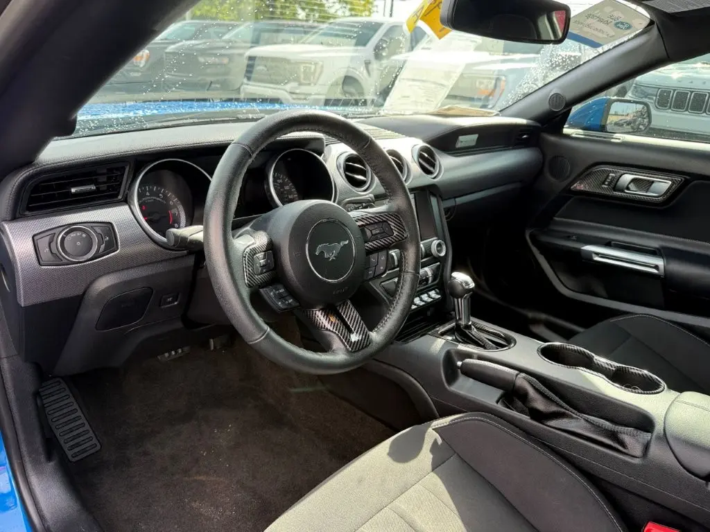 2019 Ford Mustang - $22,996