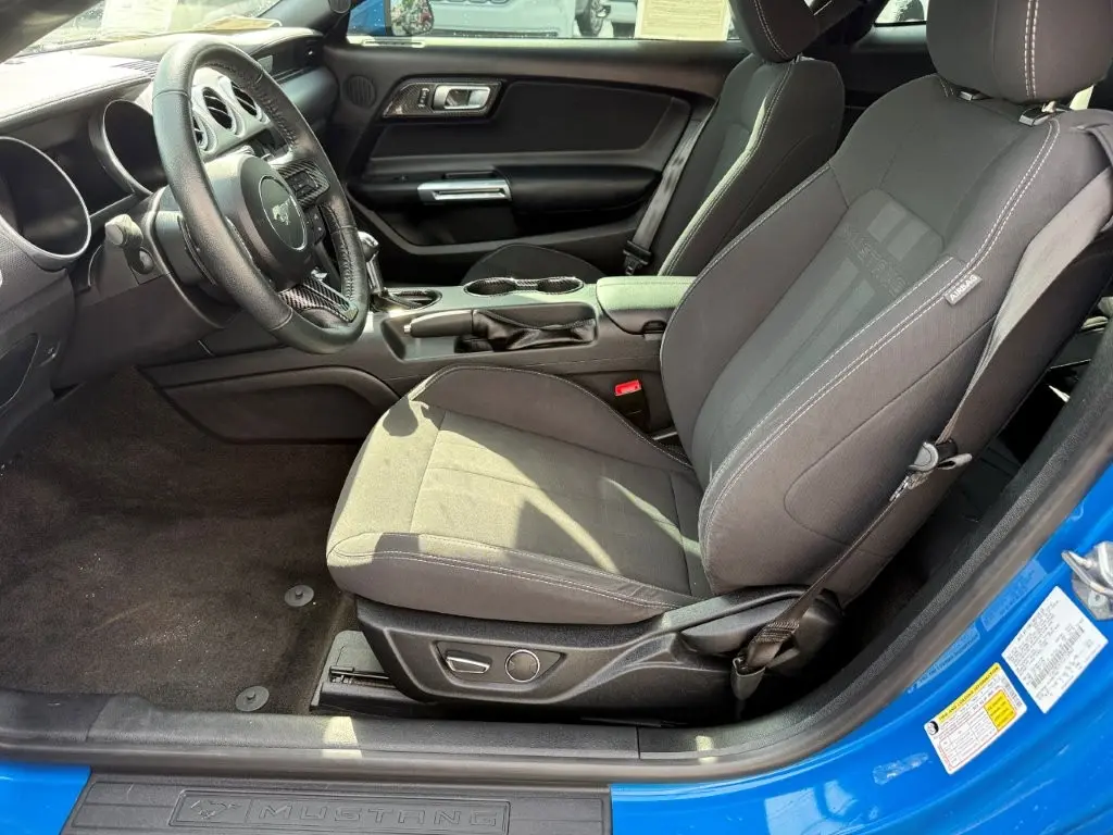 2019 Ford Mustang - $22,996