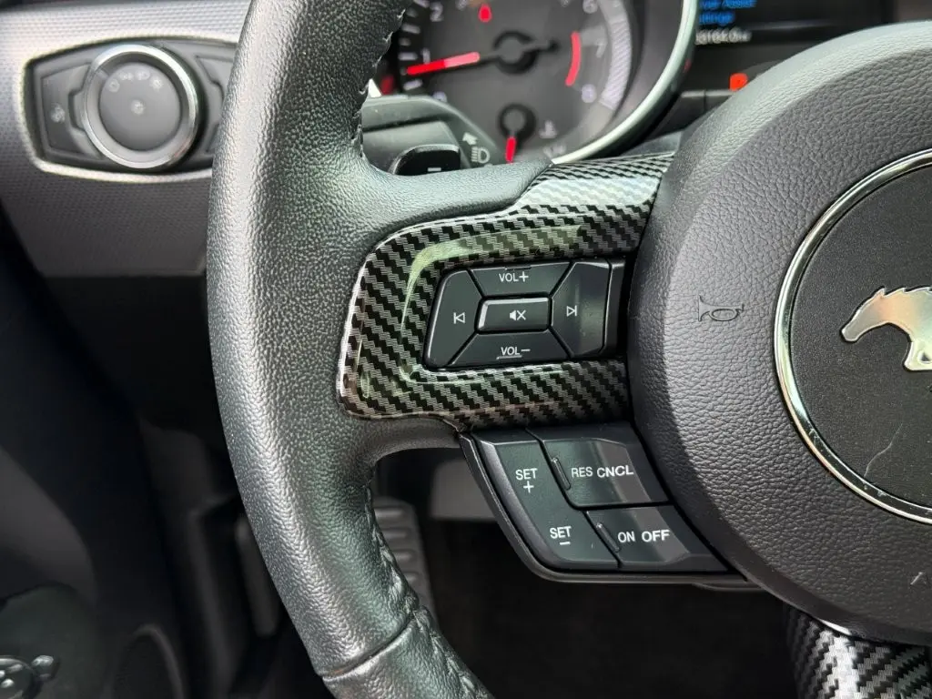 2019 Ford Mustang - $22,996