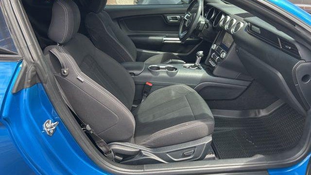 2021 Ford Mustang EcoBoost