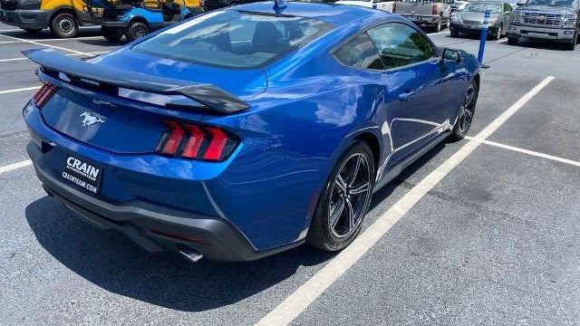 2024 Ford Mustang EcoBoost