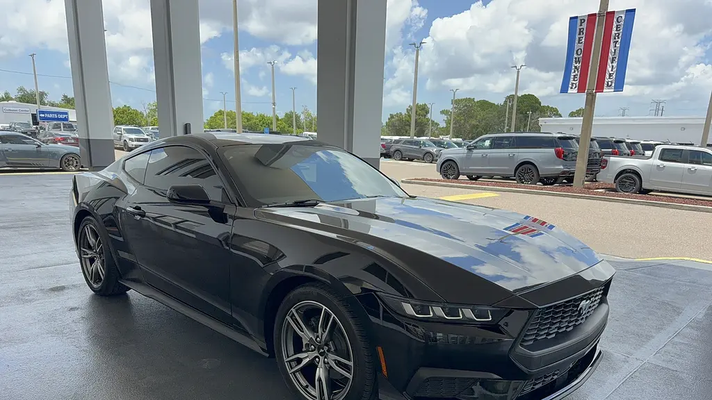 2024 Ford Mustang EcoBoost