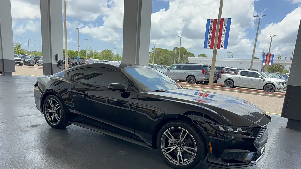 2024 Ford Mustang EcoBoost
