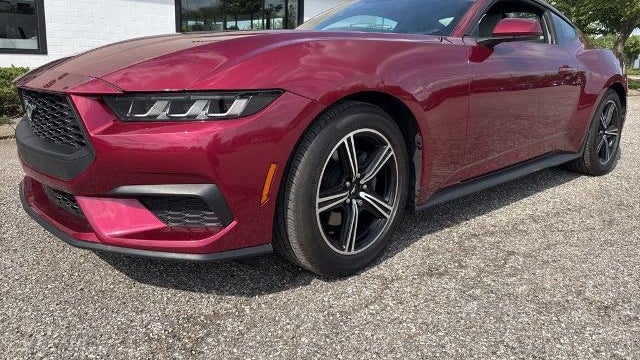 2025 Ford Mustang EcoBoost