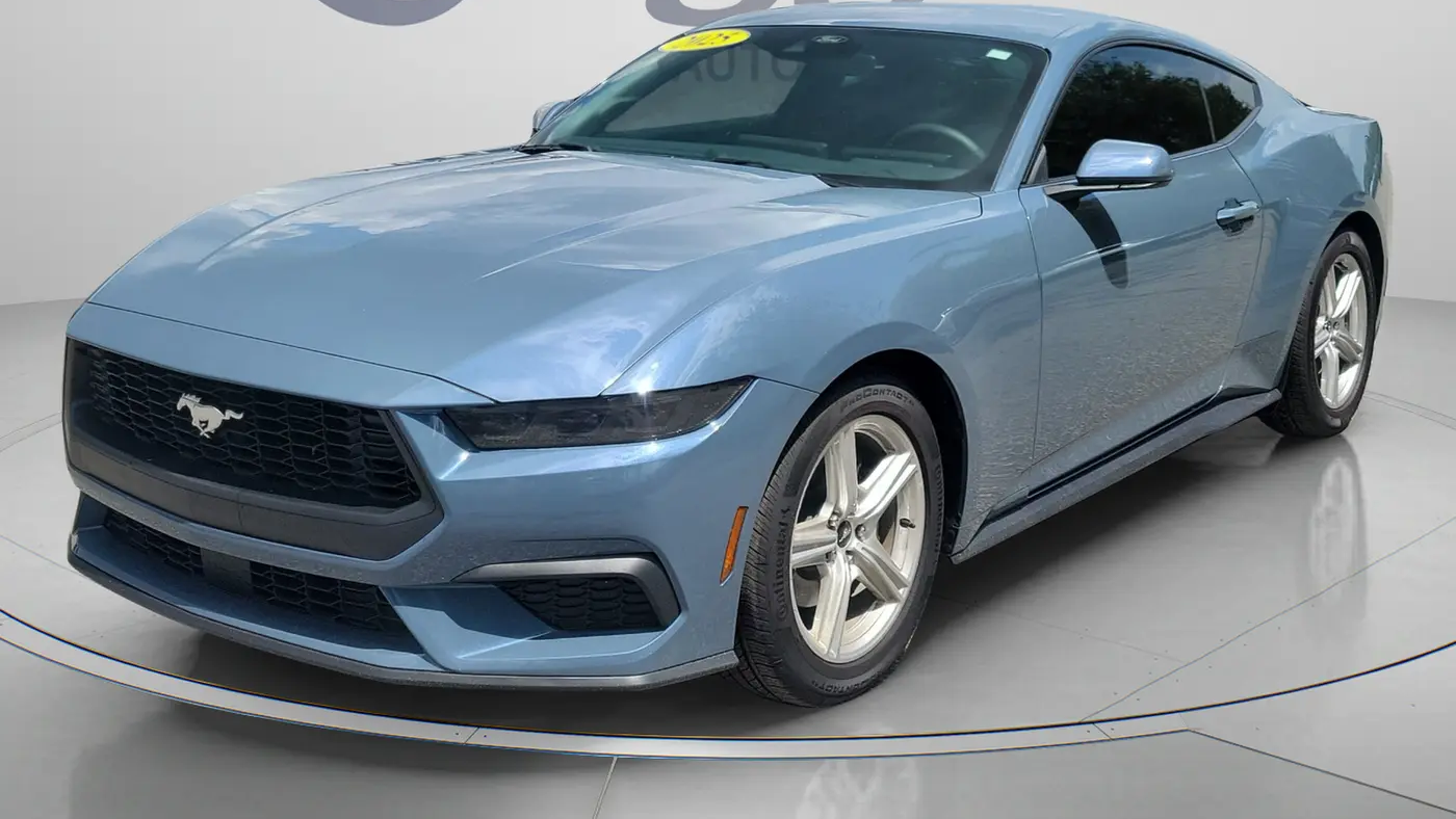 2025 Ford Mustang EcoBoost
