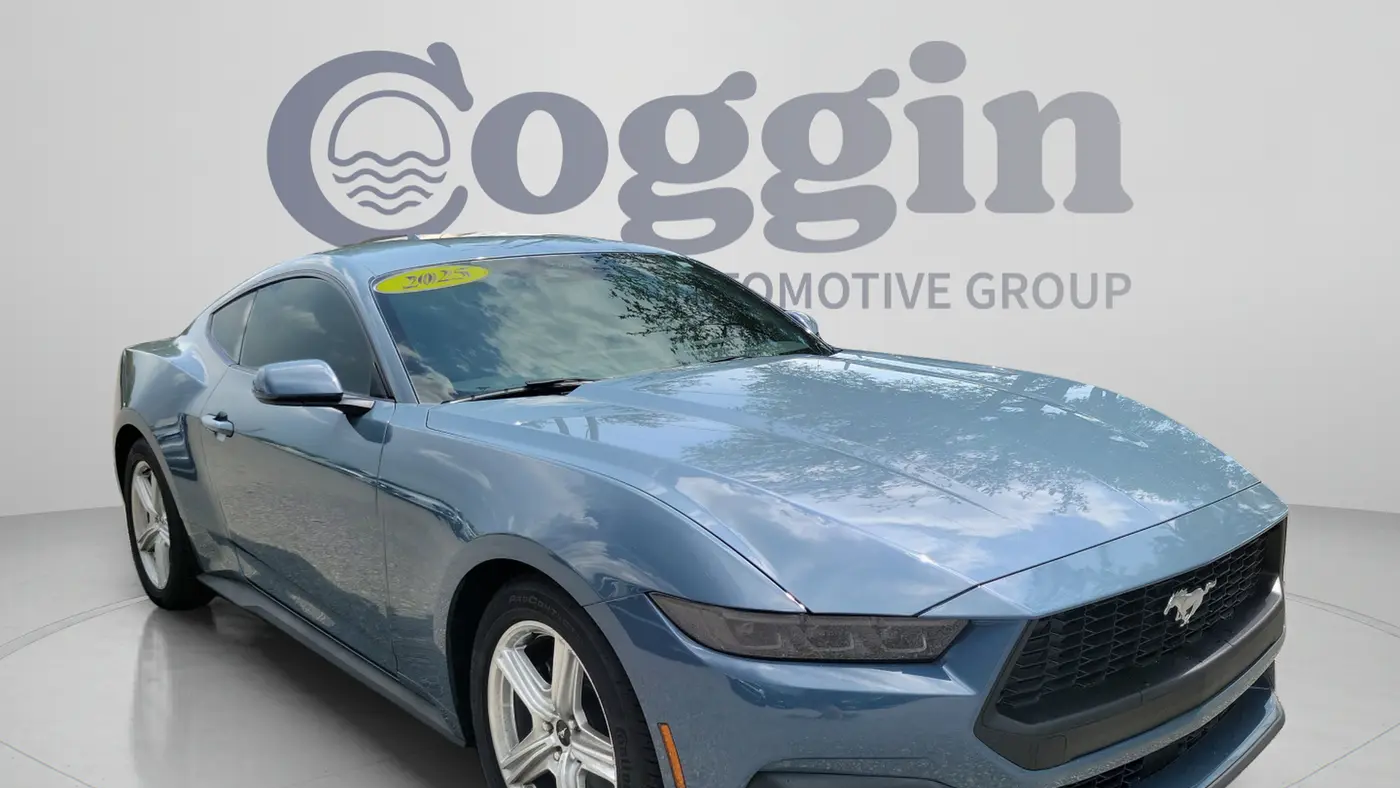 2025 Ford Mustang EcoBoost