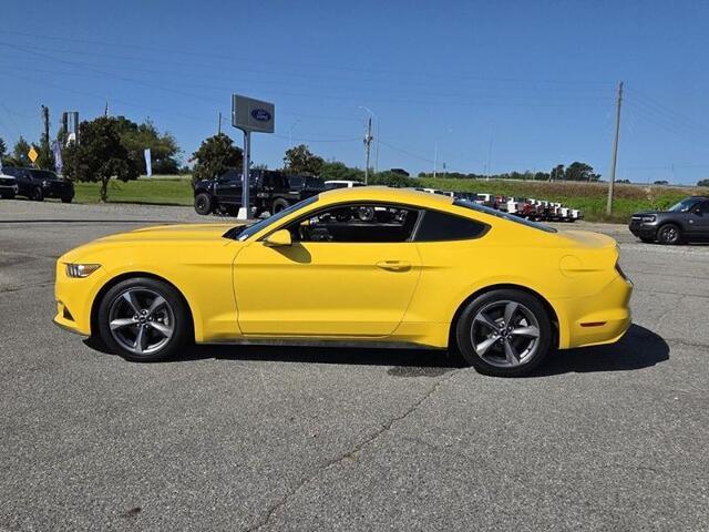 2015 Ford Mustang - $14,996