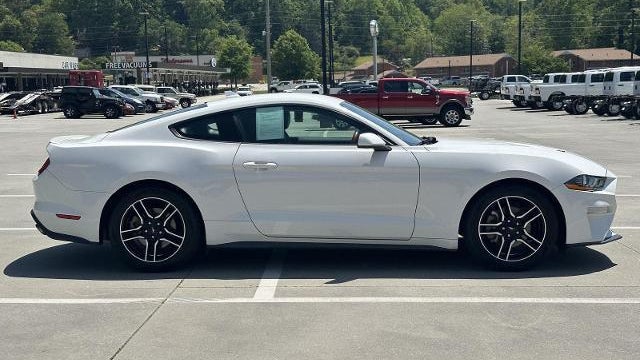 2021 Ford Mustang EcoBoost
