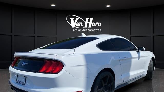 2022 Ford Mustang EcoBoost