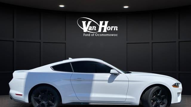 2022 Ford Mustang EcoBoost