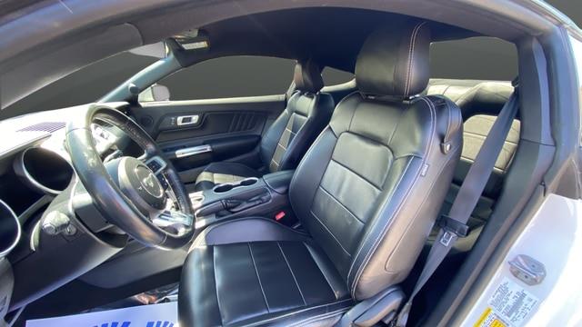 2022 Ford Mustang EcoBoost