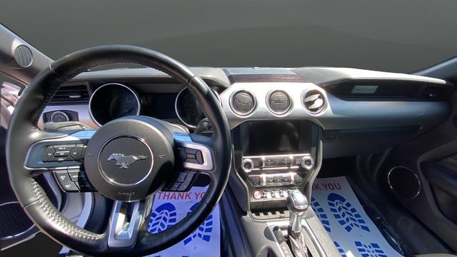 2022 Ford Mustang EcoBoost