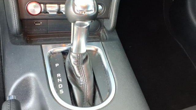 2022 Ford Mustang EcoBoost