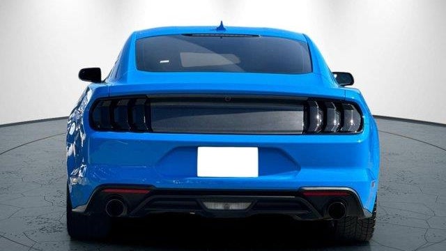 2022 Ford Mustang EcoBoost