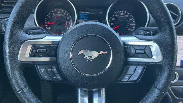 2022 Ford Mustang EcoBoost