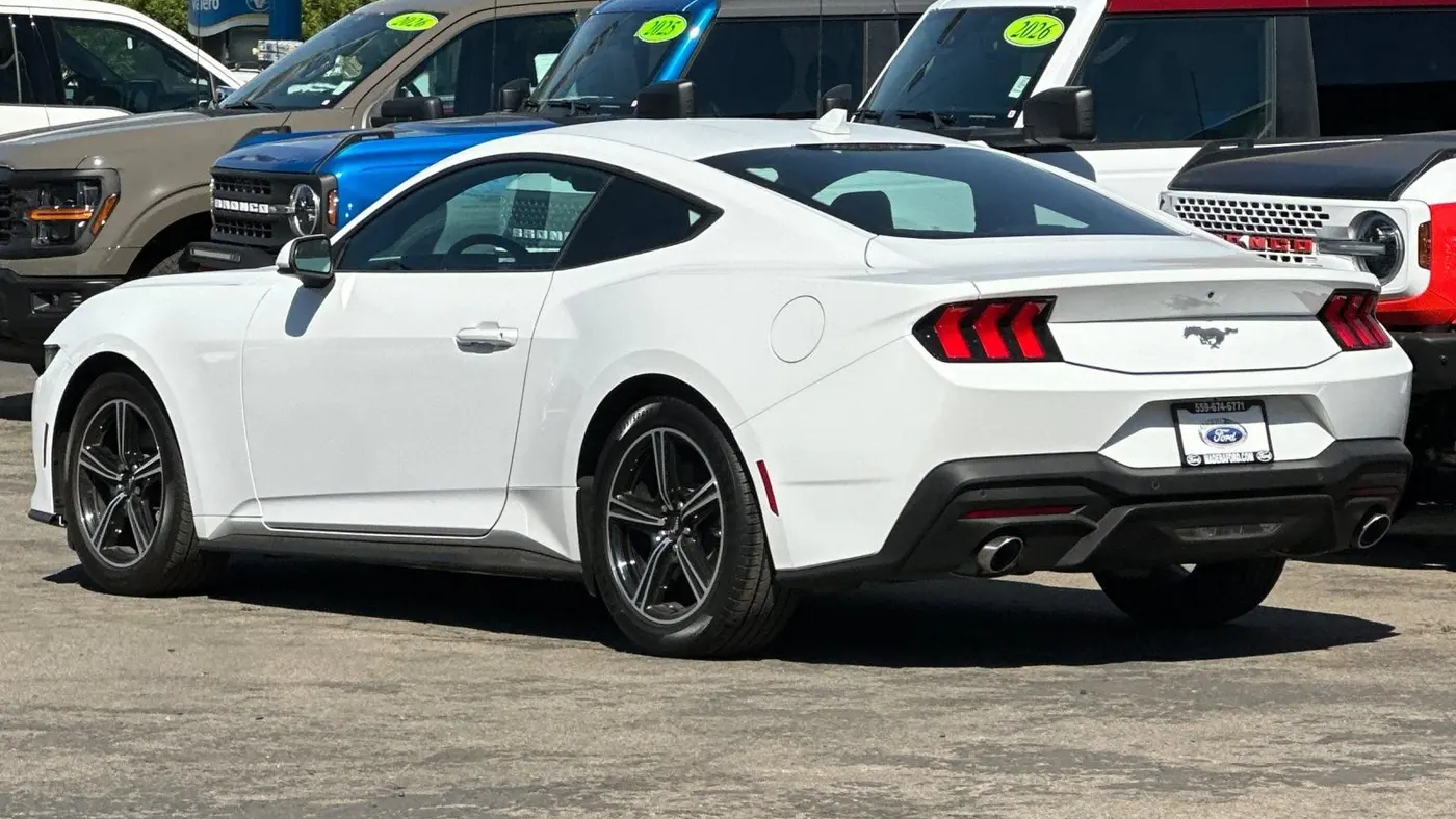 2024 Ford Mustang EcoBoost Premium