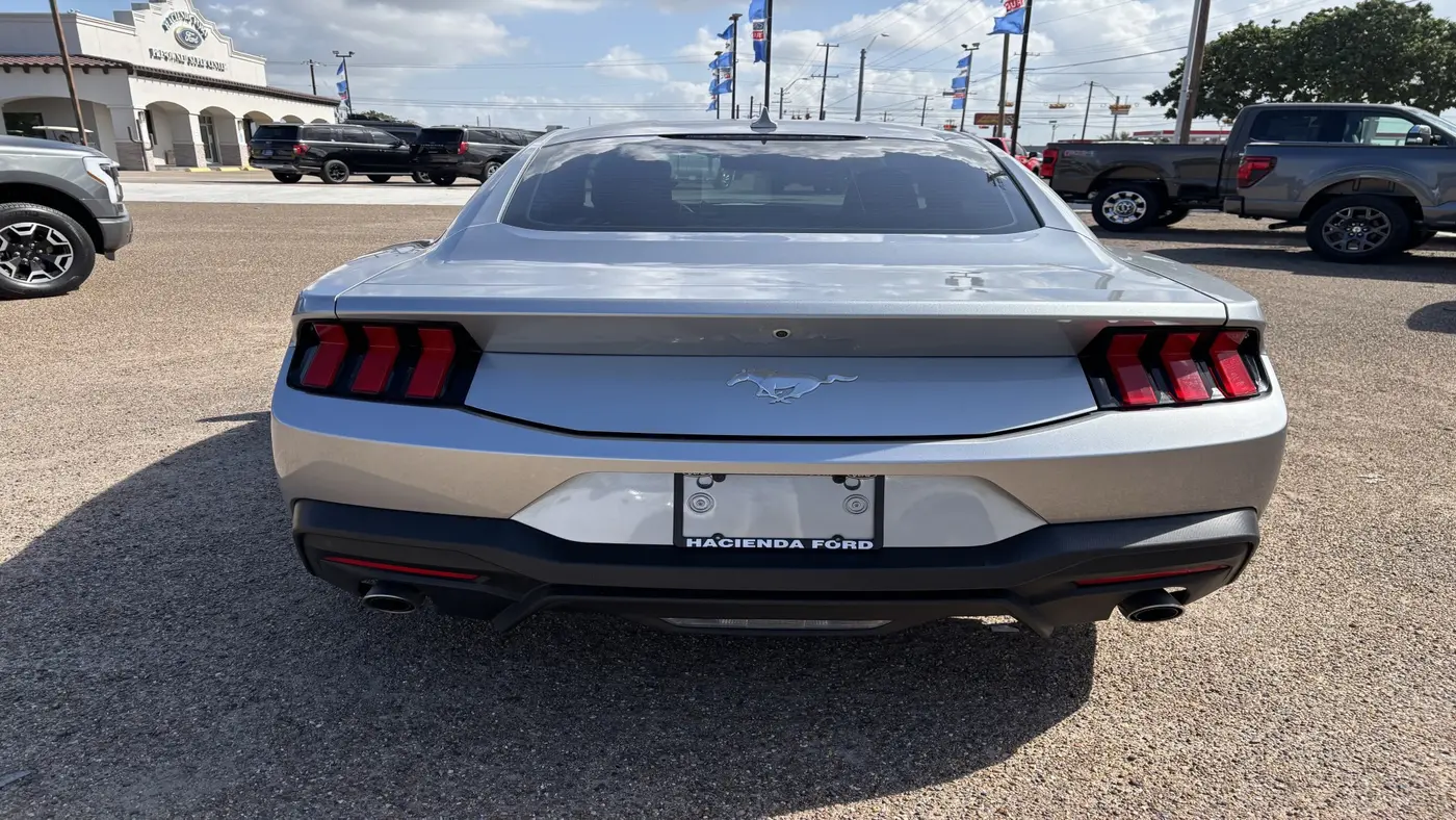 2024 Ford Mustang EcoBoost