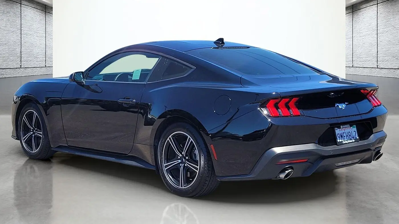 2024 Ford Mustang EcoBoost
