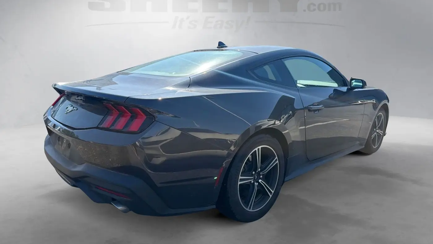 2024 Ford Mustang EcoBoost