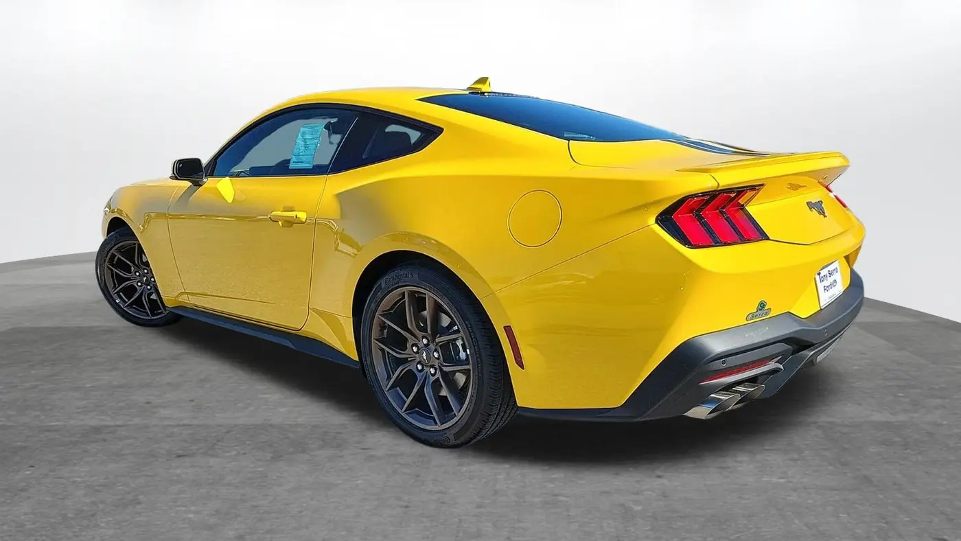 2024 Ford Mustang EcoBoost