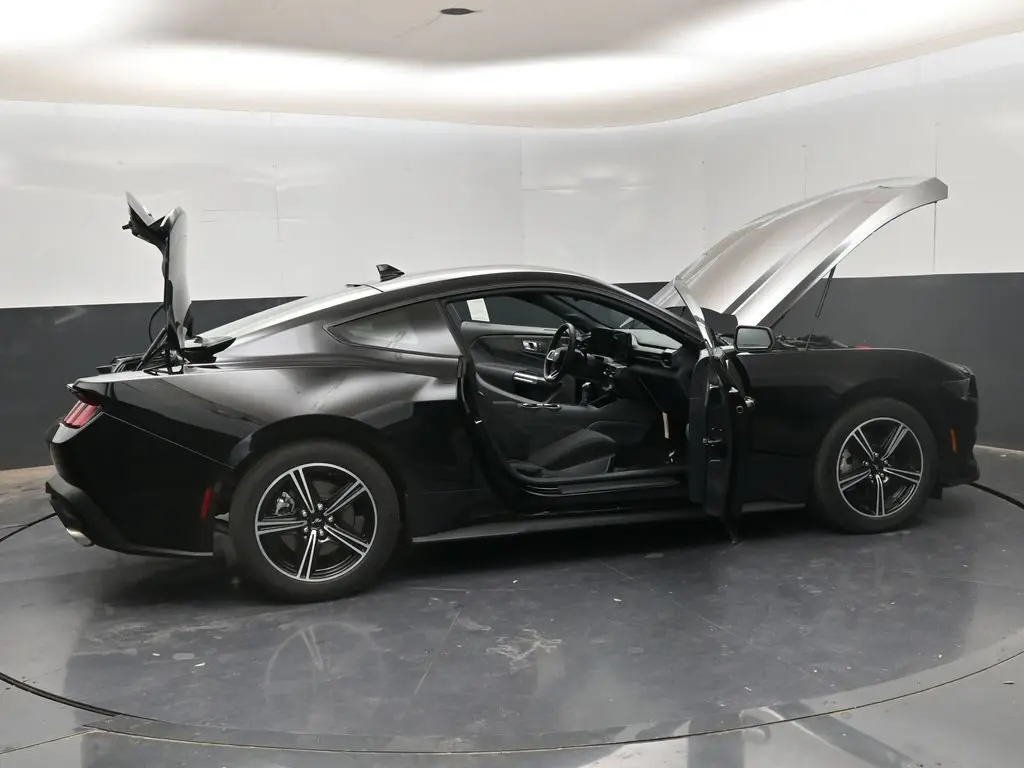 2025 Ford Mustang