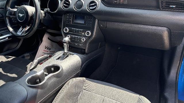 2020 Ford Mustang EcoBoost