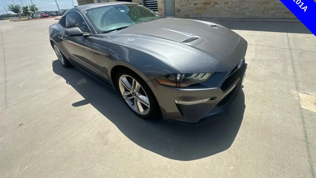 2021 Ford Mustang EcoBoost