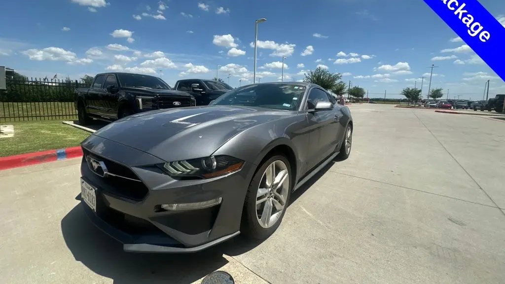 2021 Ford Mustang EcoBoost