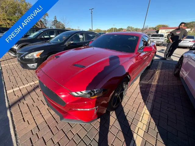 2022 Ford Mustang - $23,367