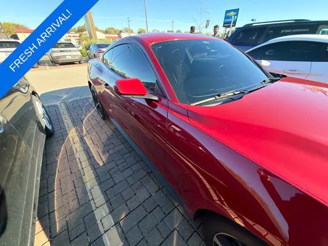 2022 Ford Mustang - $23,367