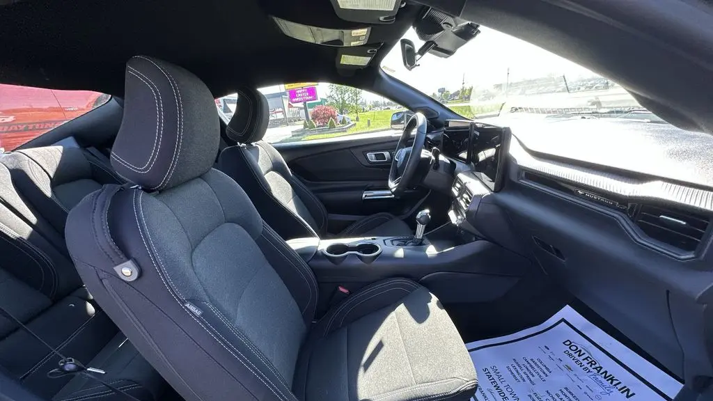 2024 Ford Mustang EcoBoost Premium
