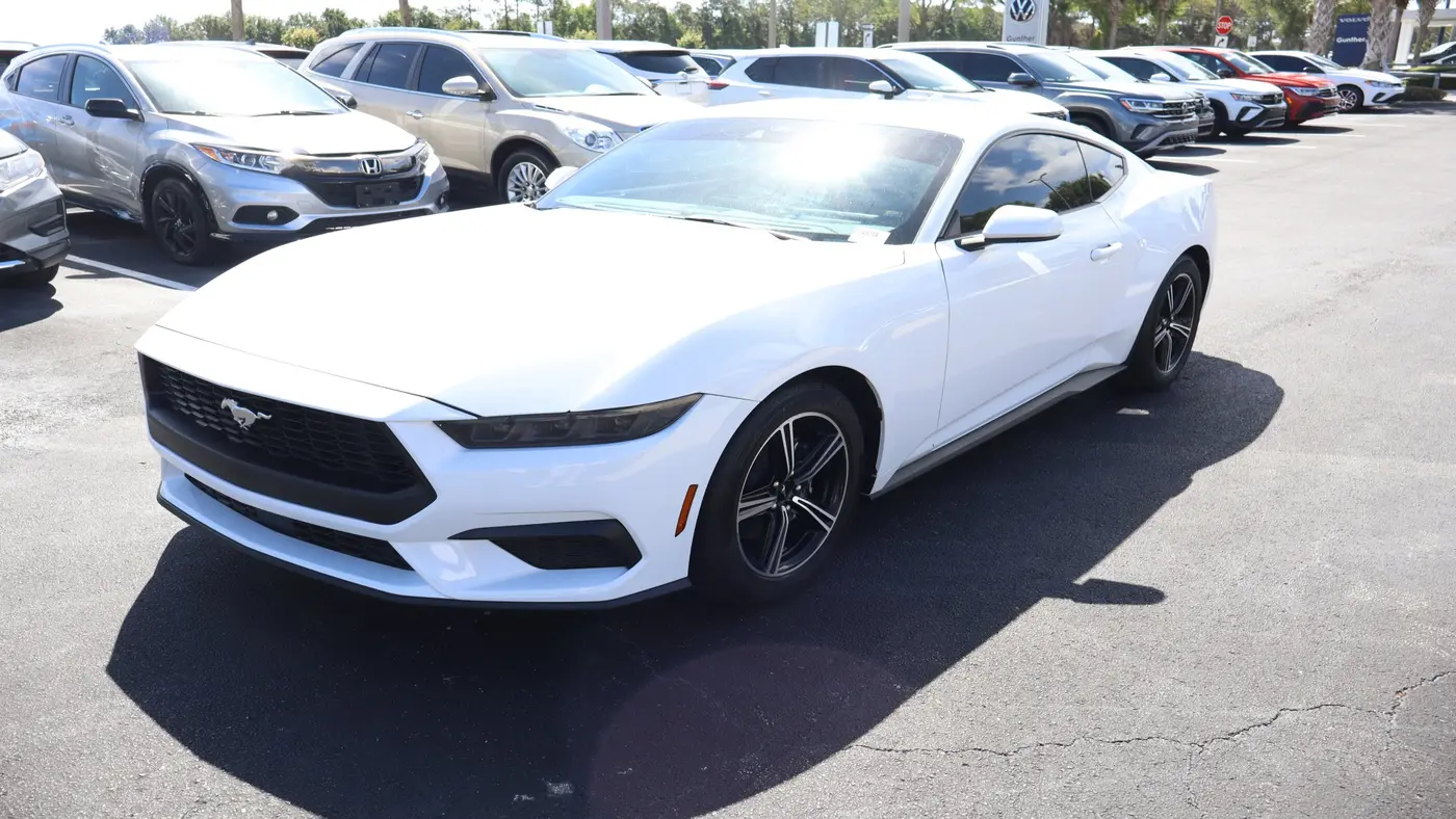 2025 Ford Mustang EcoBoost