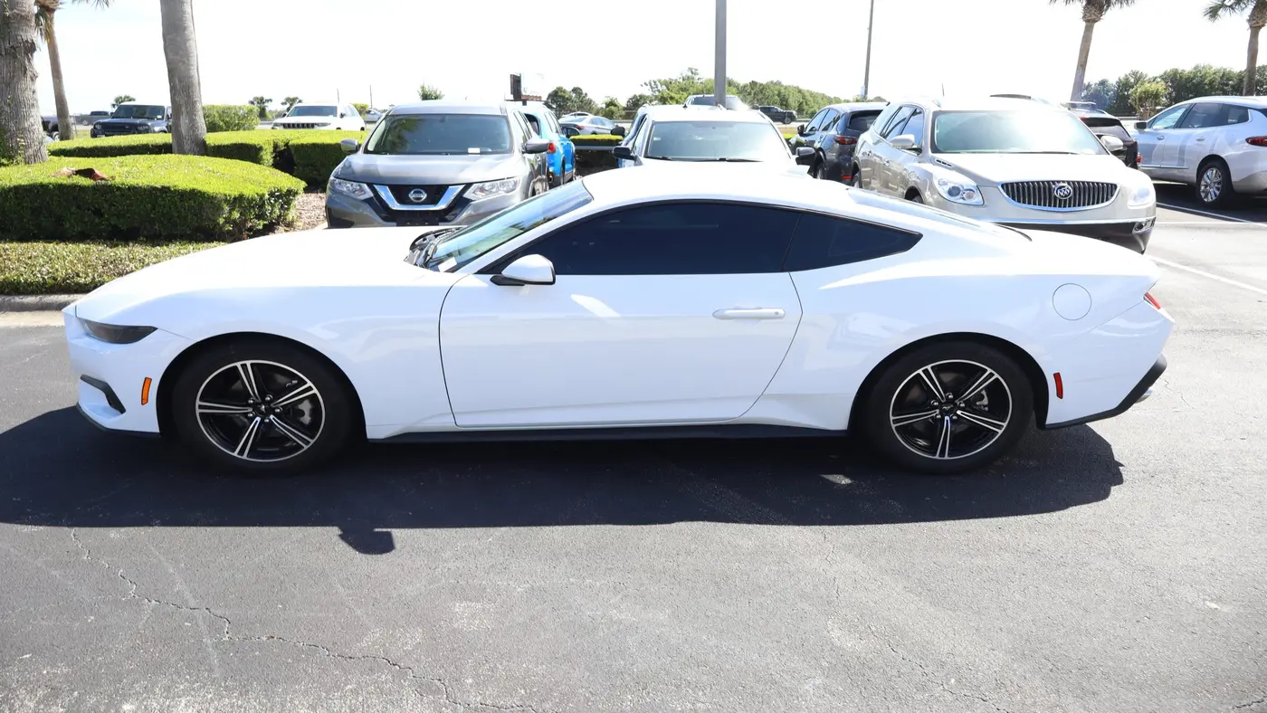 2025 Ford Mustang EcoBoost