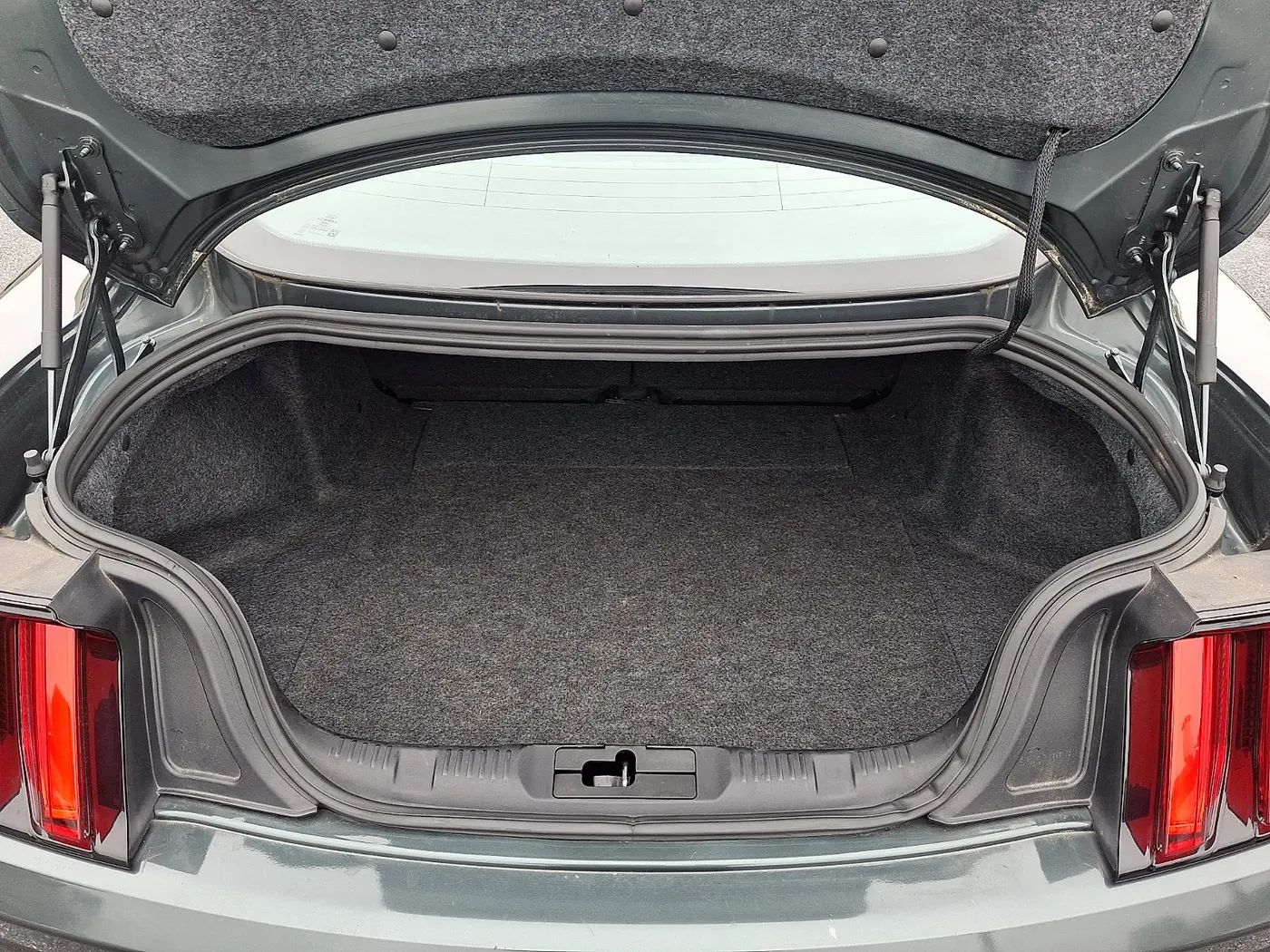 2016 Ford Mustang - $19,797