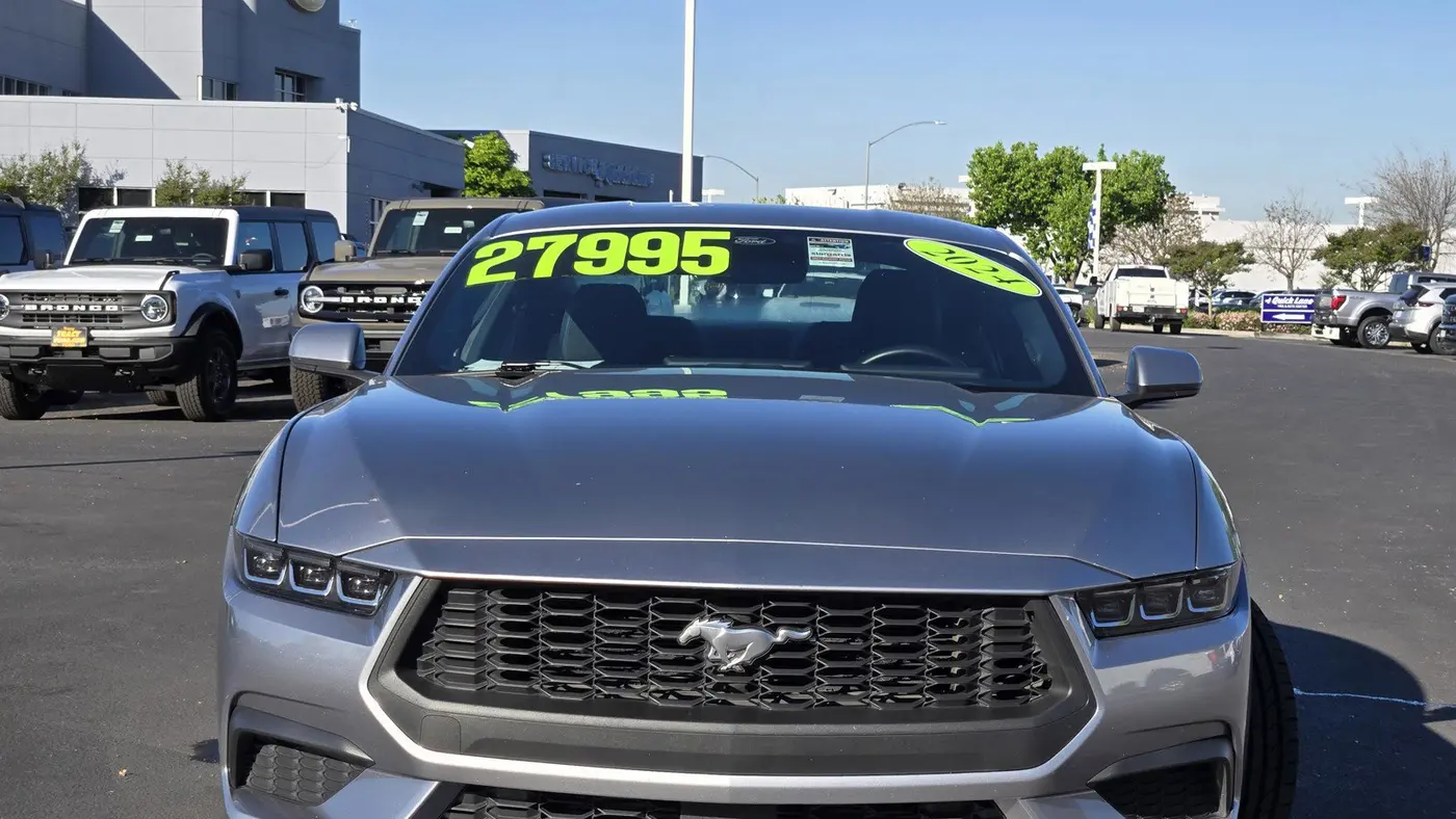 2024 Ford Mustang EcoBoost