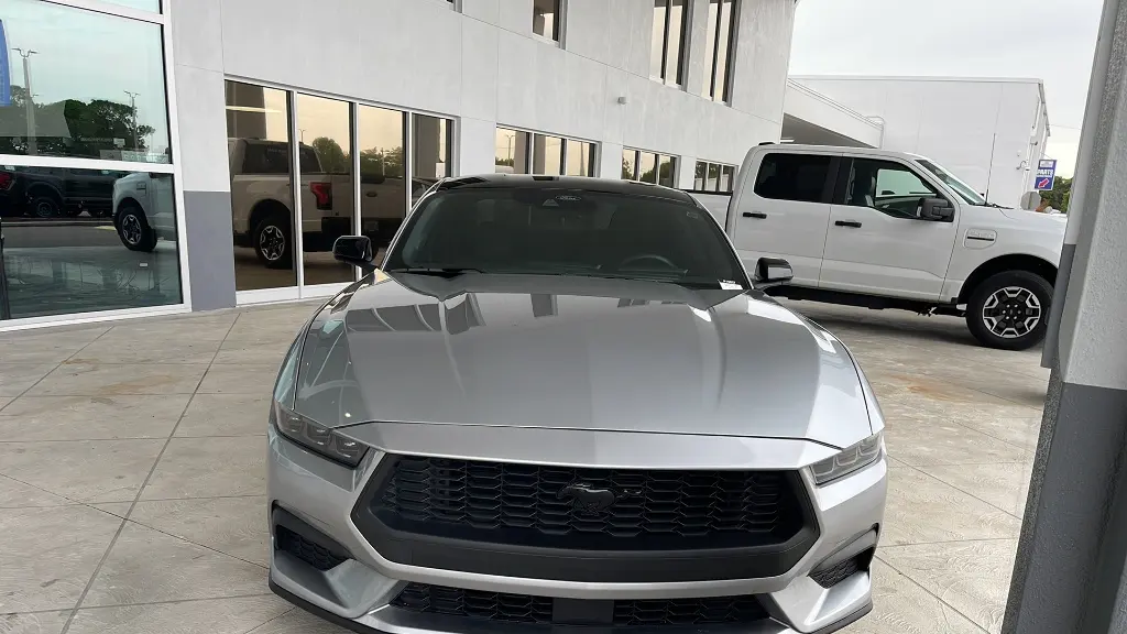2024 Ford Mustang EcoBoost